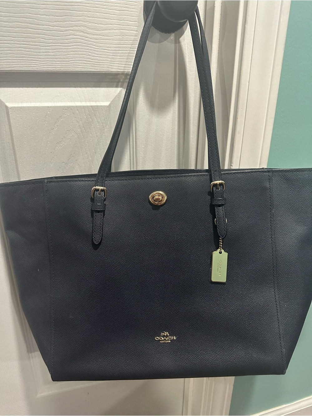COACH 37142 Tote Bag Turn Lock Navy Large Capacity Handbag Rare Edition